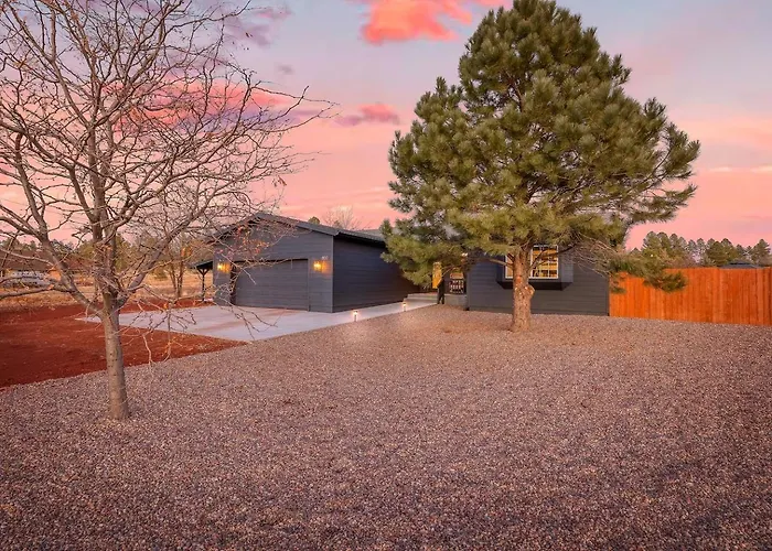 Grand Canyon Basecamp Hot Tub 4 King Beds Ferienhaus